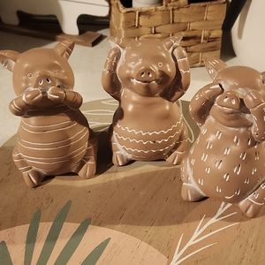 Farmhouse rustic Pig Figurines Hear No Evil, See No Evil, Speak No Evil set of 3